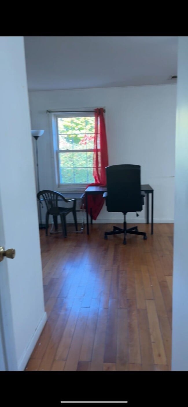 Building Photo - 150 Van Winkle Ave