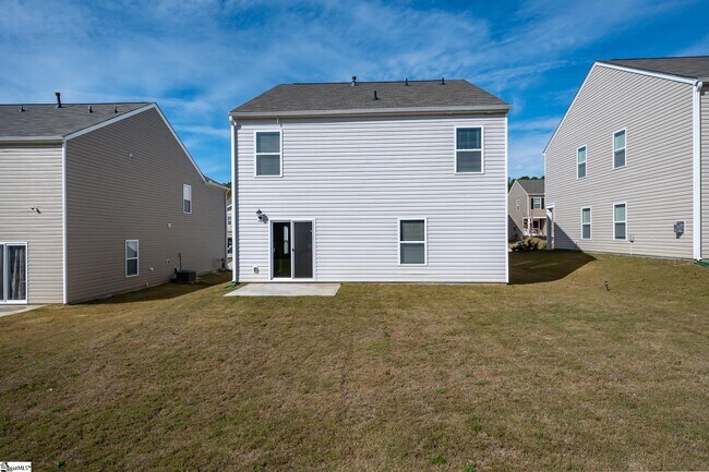 Building Photo - 114 Green Oak Dr
