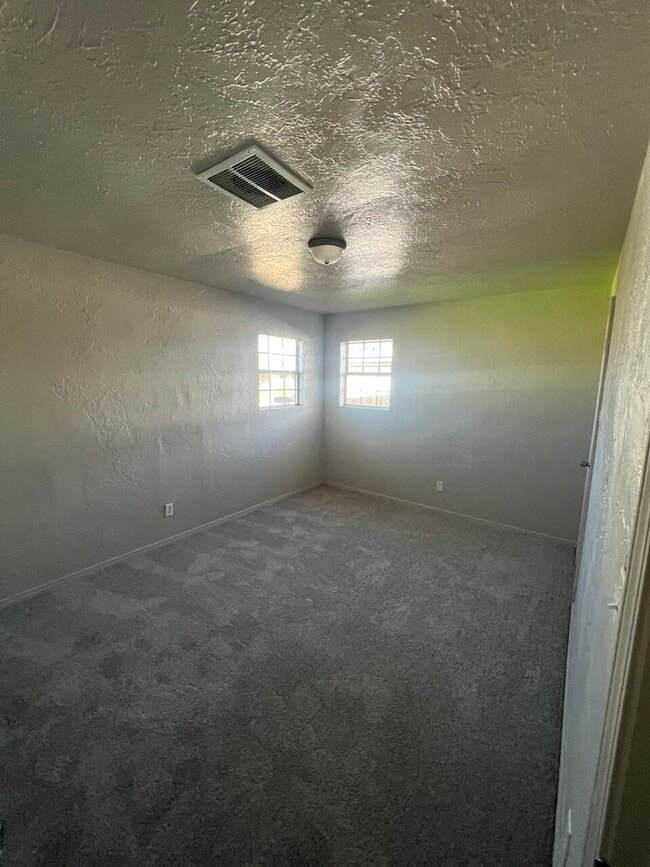 Building Photo - Newly Remodeled Home in SW OKC for Lease