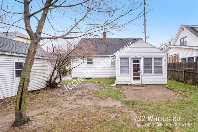 Building Photo - 732 Whites Rd