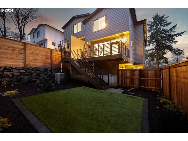 Building Photo - Beir03 - SW Lobelia