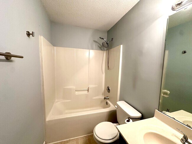 Building Photo - 8200 Reames Rd