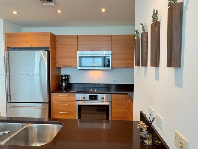 Building Photo - 3301 NE 1st Ave