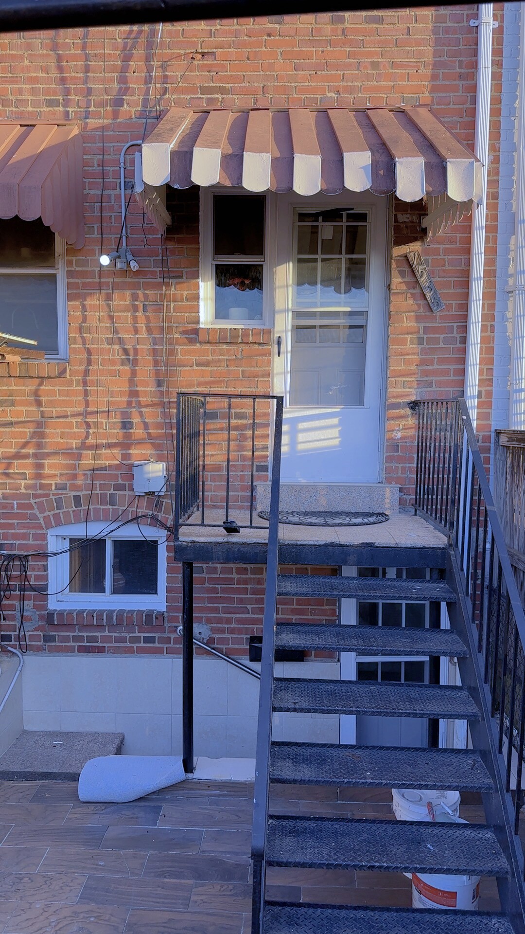 Building Photo - 1535 K St SE