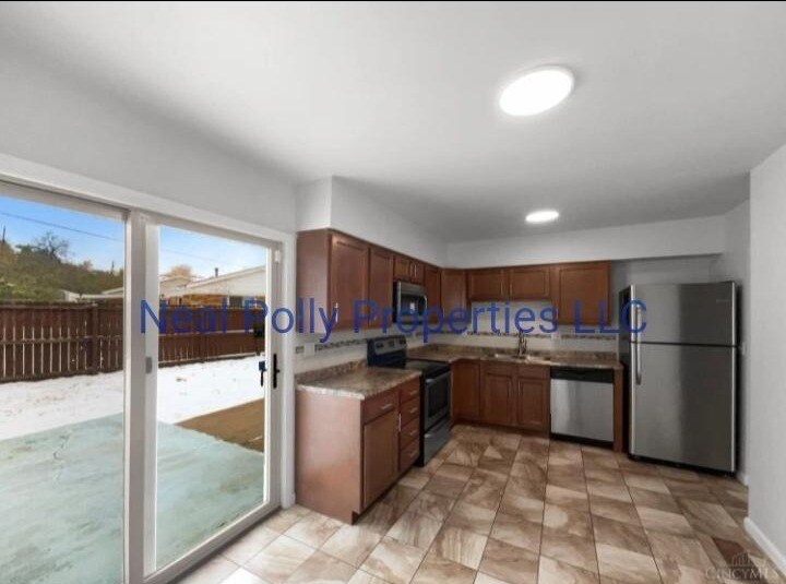 Building Photo - 6 Twinbrook Dr