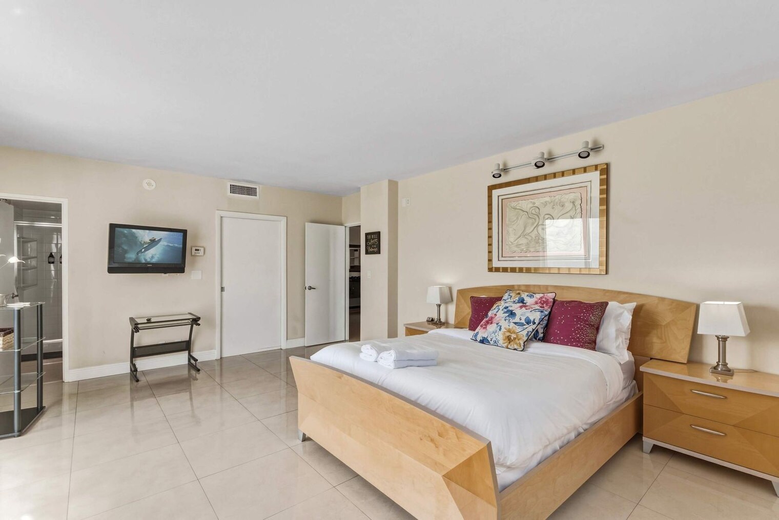 Building Photo - 3801 S Ocean Dr