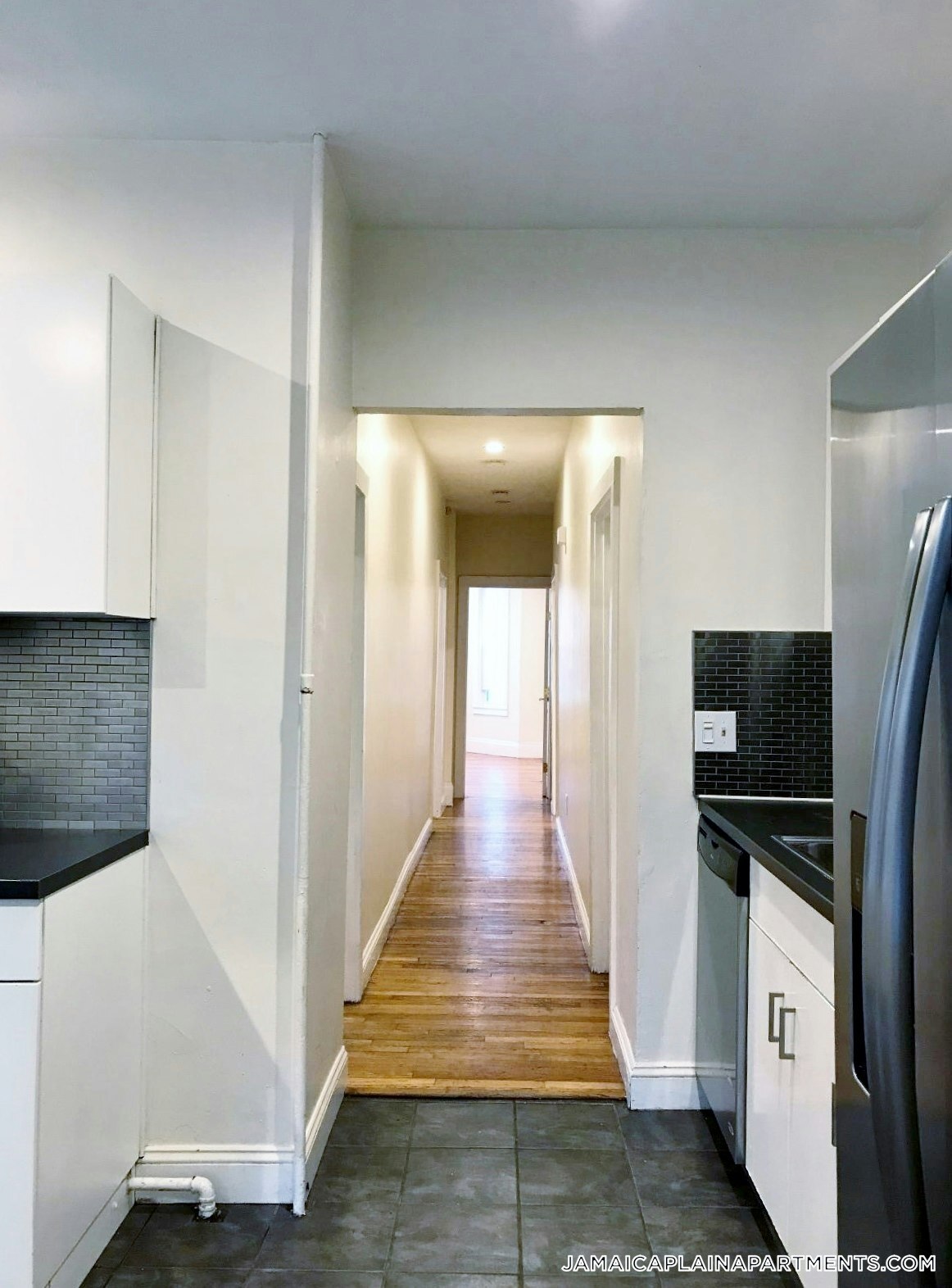 Building Photo - 108 Hyde Park Ave