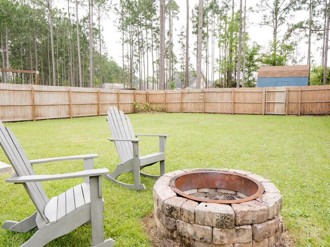 Building Photo - 8261 Sierra St