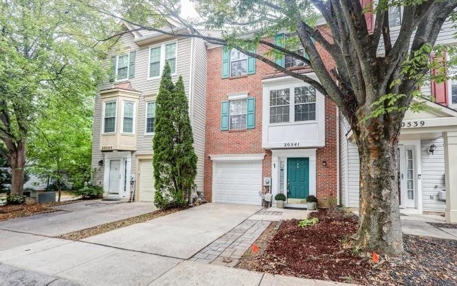 Building Photo - 20541 Golf Course Dr