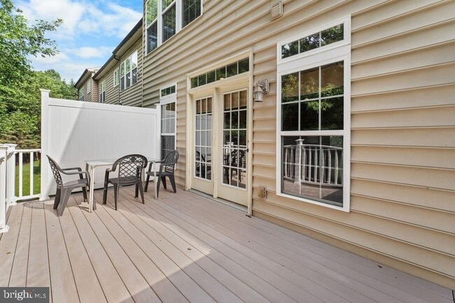 Building Photo - 1627 Whitehall Dr