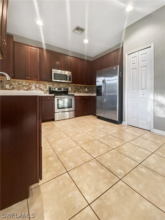 Building Photo - 9740 Casa Mar Cir