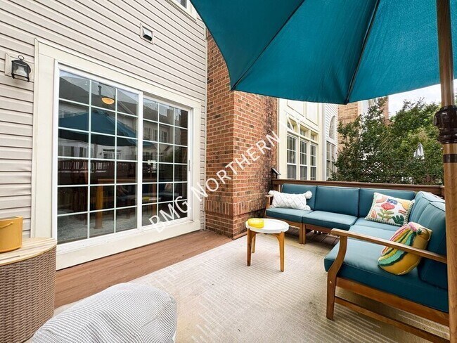 Building Photo - 6600 Dunwich Way