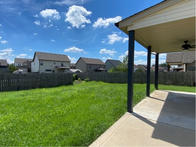 Building Photo - 105 Raider Dr