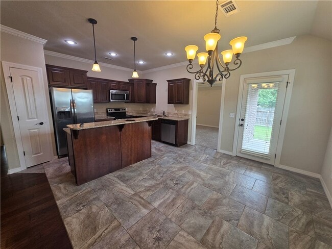 Building Photo - 3072 N Autumn Rose Ave