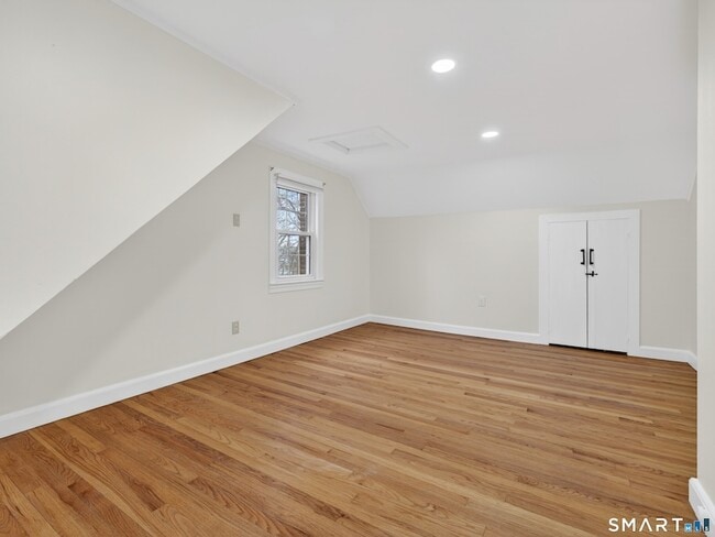 Building Photo - 87 McVeagh Rd