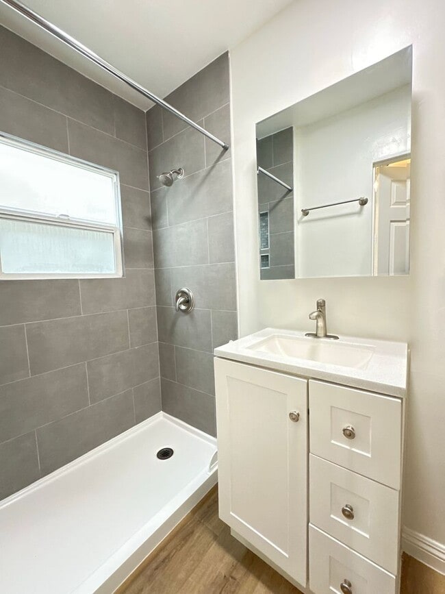 Building Photo - OCEAN57