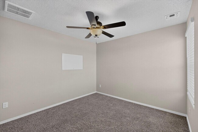 Building Photo - 4847 Mount Salas St NE
