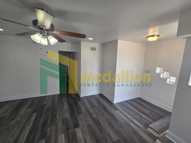 Building Photo - Updated 3-Bedroom Single-Level Home with Backyard Space