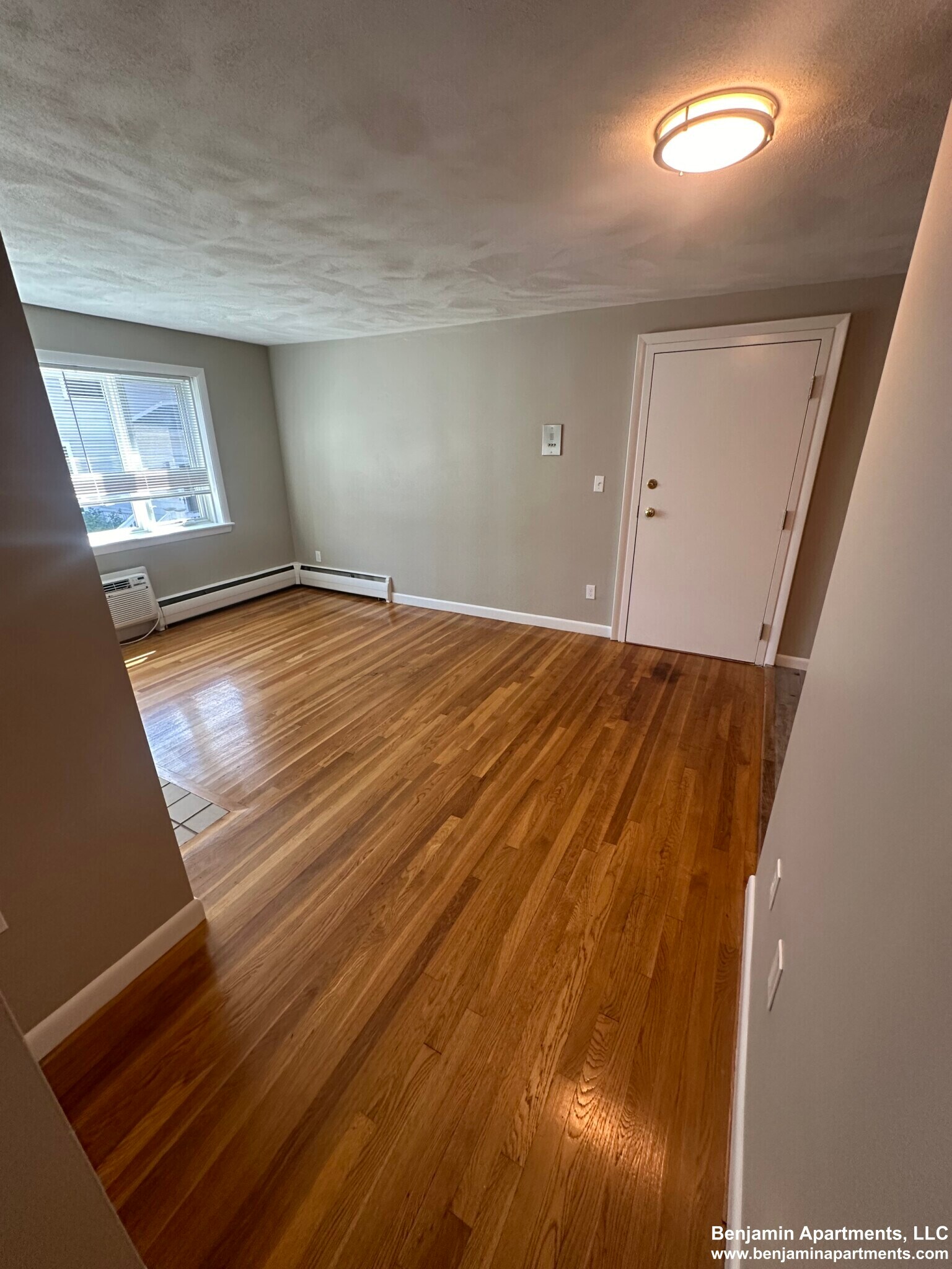 Building Photo - 50 Evergreen St