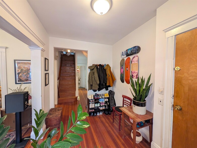 Building Photo - 80 Pearson Rd