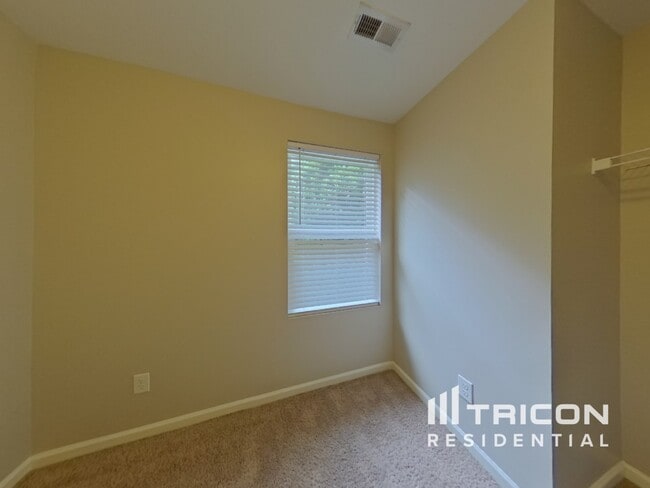 Building Photo - 171 Tybo Dr