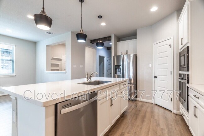 Building Photo - 13145 Maridell Park