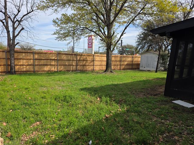 Building Photo - 800 Overhill Ct