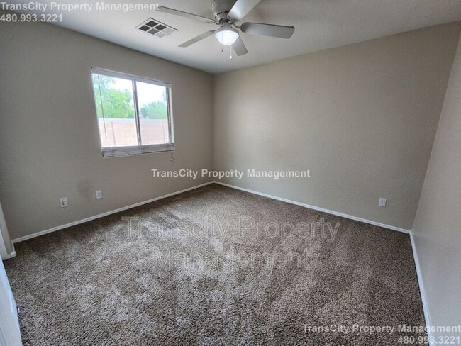 Building Photo - 4189 S Rim Rd