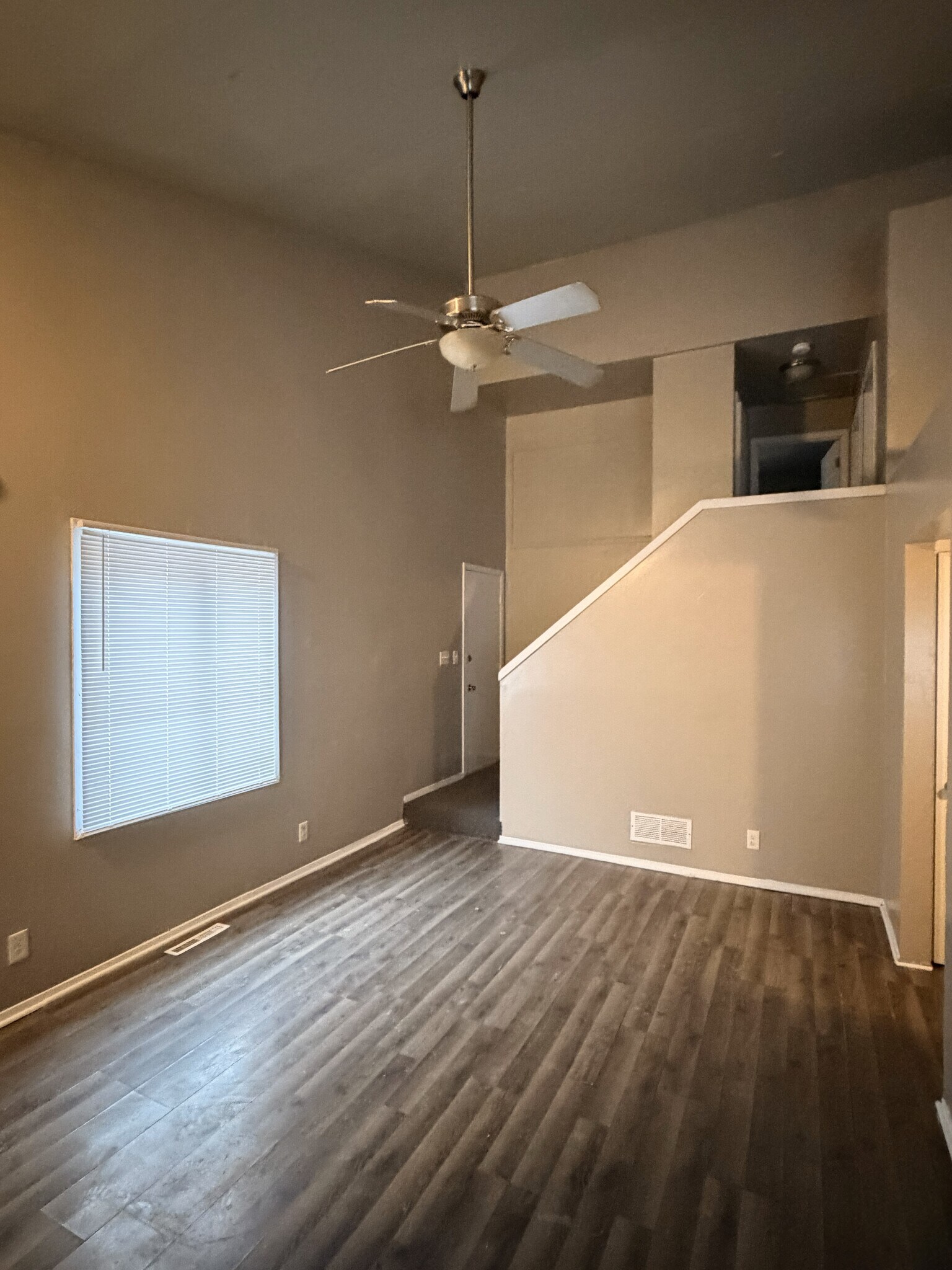 Building Photo - 7918 N Granville Rd