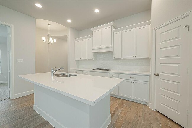 Building Photo - 213 McCrea Ct