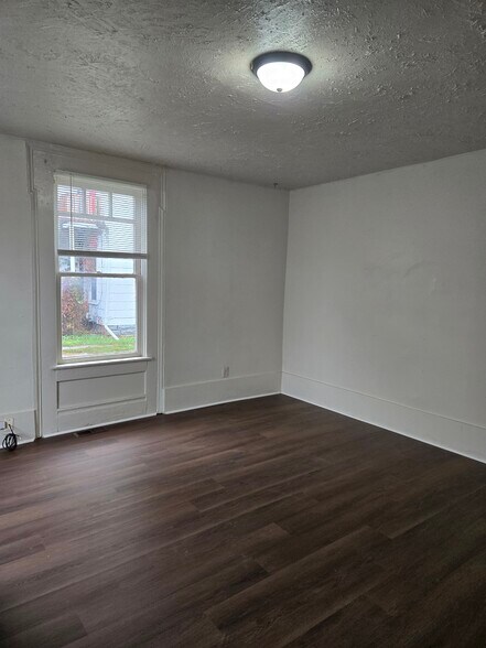 Building Photo - 317 Harrison St