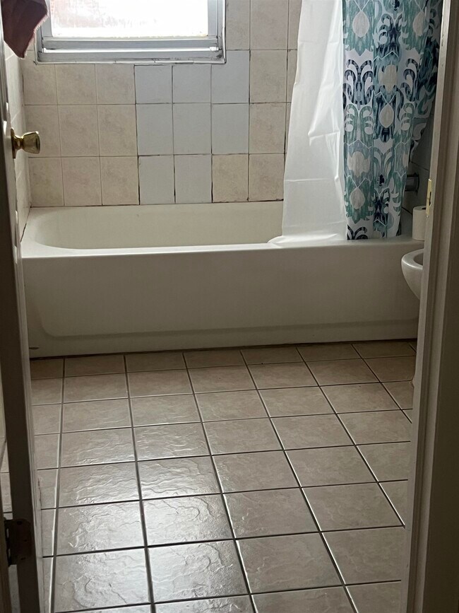 Building Photo - 3523 KENNEDY Blvd