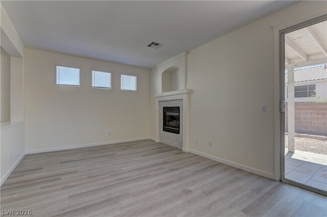 Building Photo - 10009 Cambridge Blue Ave