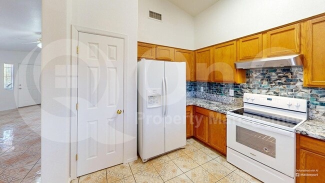 Building Photo - 2152 W Burlwood Way