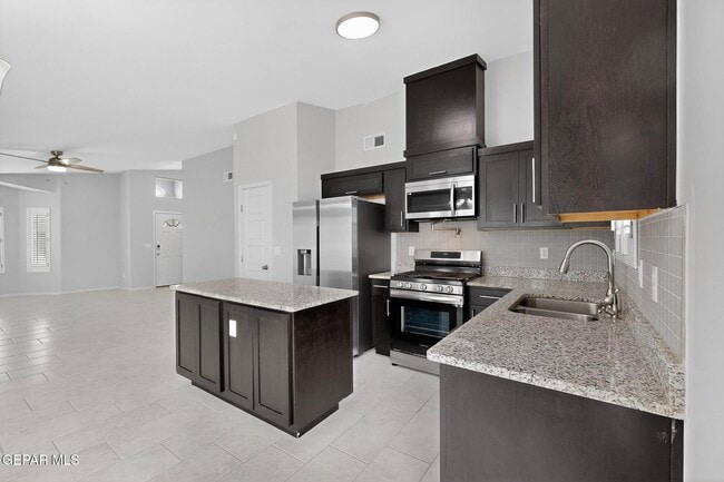 Building Photo - 13672 Baja Vista Ct