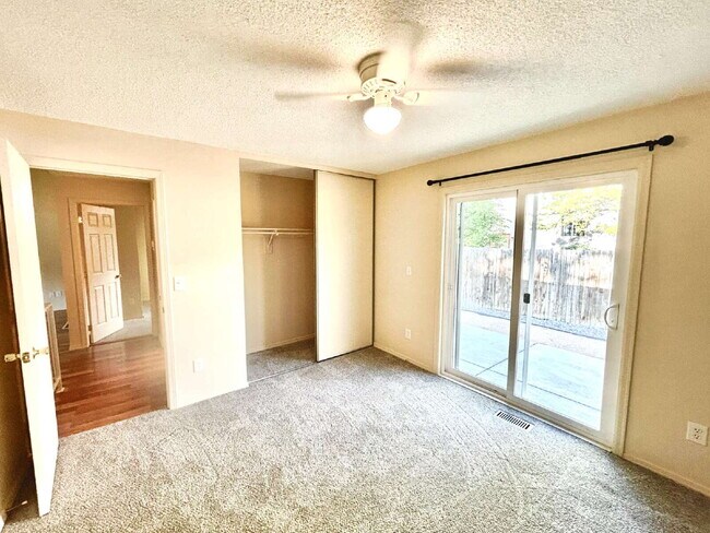 Building Photo - AVAILABLE NOW! Charming Home in the Cottonwood Community!