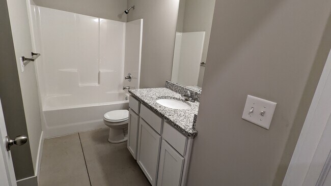 Building Photo - 8070 E 34th Ct S