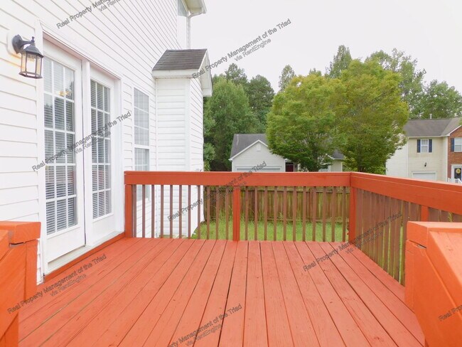 Building Photo - 3096 Canterbury Park Dr