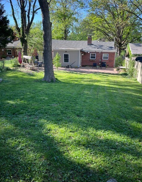 Building Photo - 7730 Arlington Ave