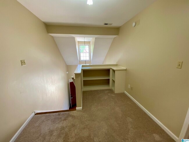 Building Photo - 2032 Stone Brook Dr