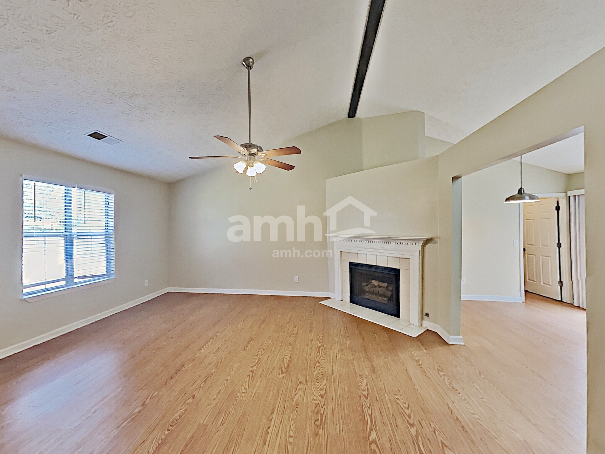 Building Photo - 4046 River Rock Way