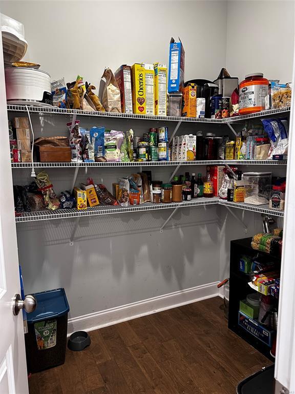 Building Photo - 1425 Charleston Dr