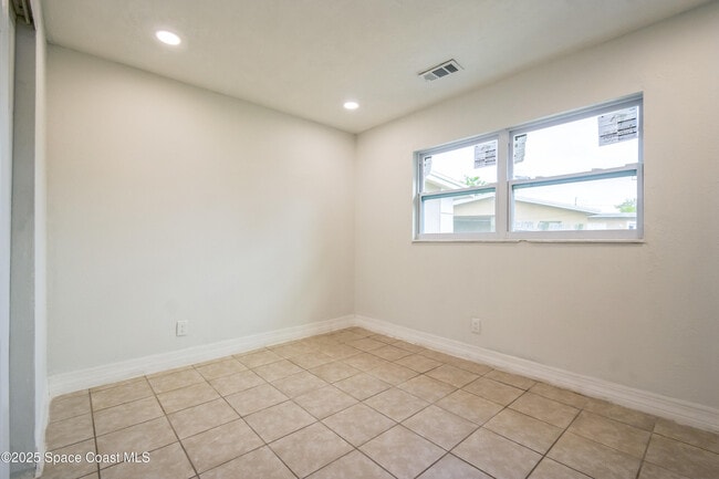 Building Photo - 3312 Plummer Cir