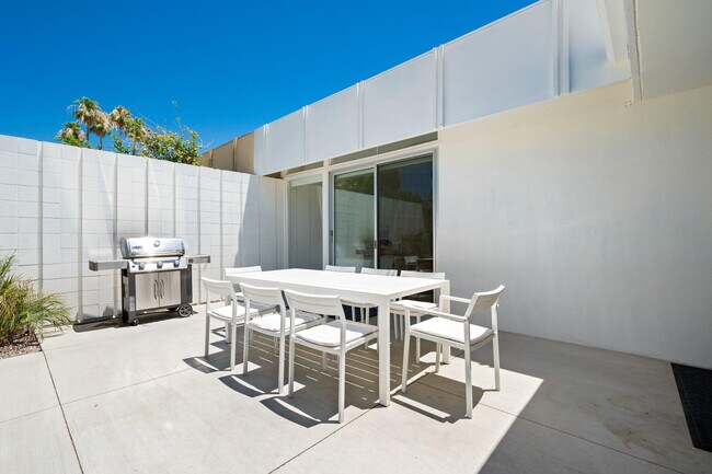 Building Photo - 72915 El Paseo