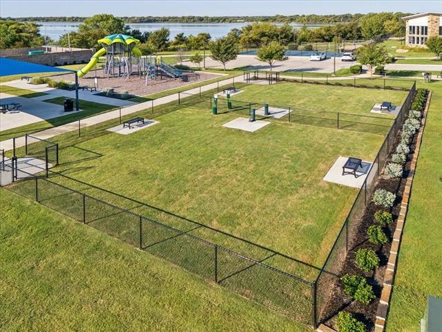 Building Photo - 2145 Barx Dr