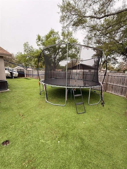 Building Photo - 4413 Ridgeline Cir