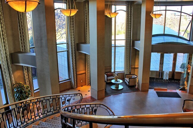 Building Photo - 2400 E Cherry Creek S Dr