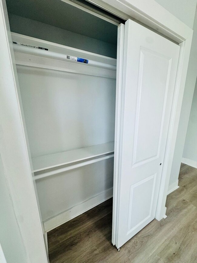 Building Photo - Refreshed 3BR/1.5Bth Home! Section 8 Accepted.