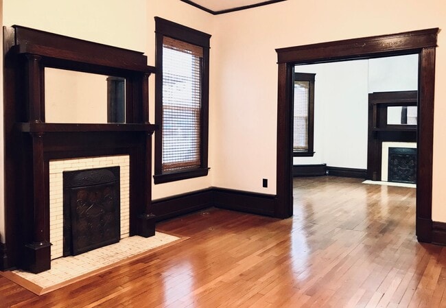 Building Photo - 120 Ninth St