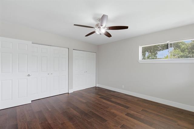 Building Photo - 2204 Dunloe Ave